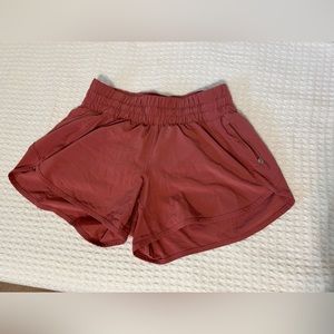 Lululemon tracker short 4” inseam size 6